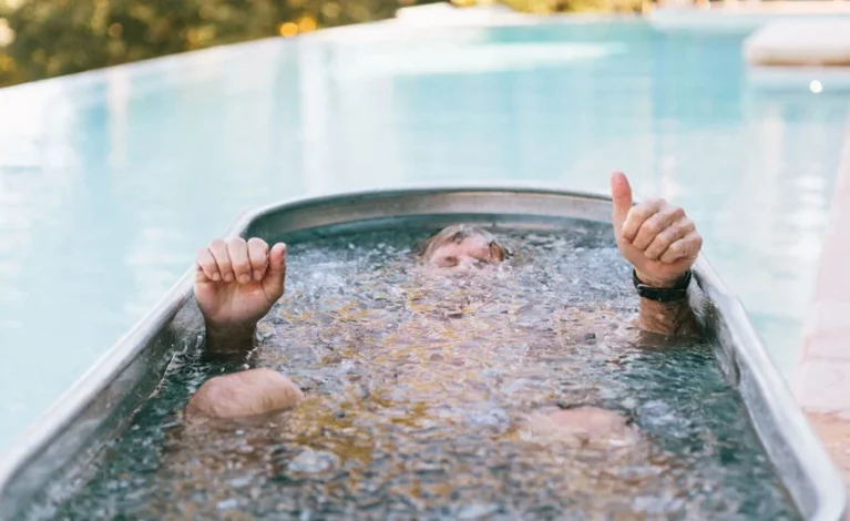 Complications of swimming in cold water