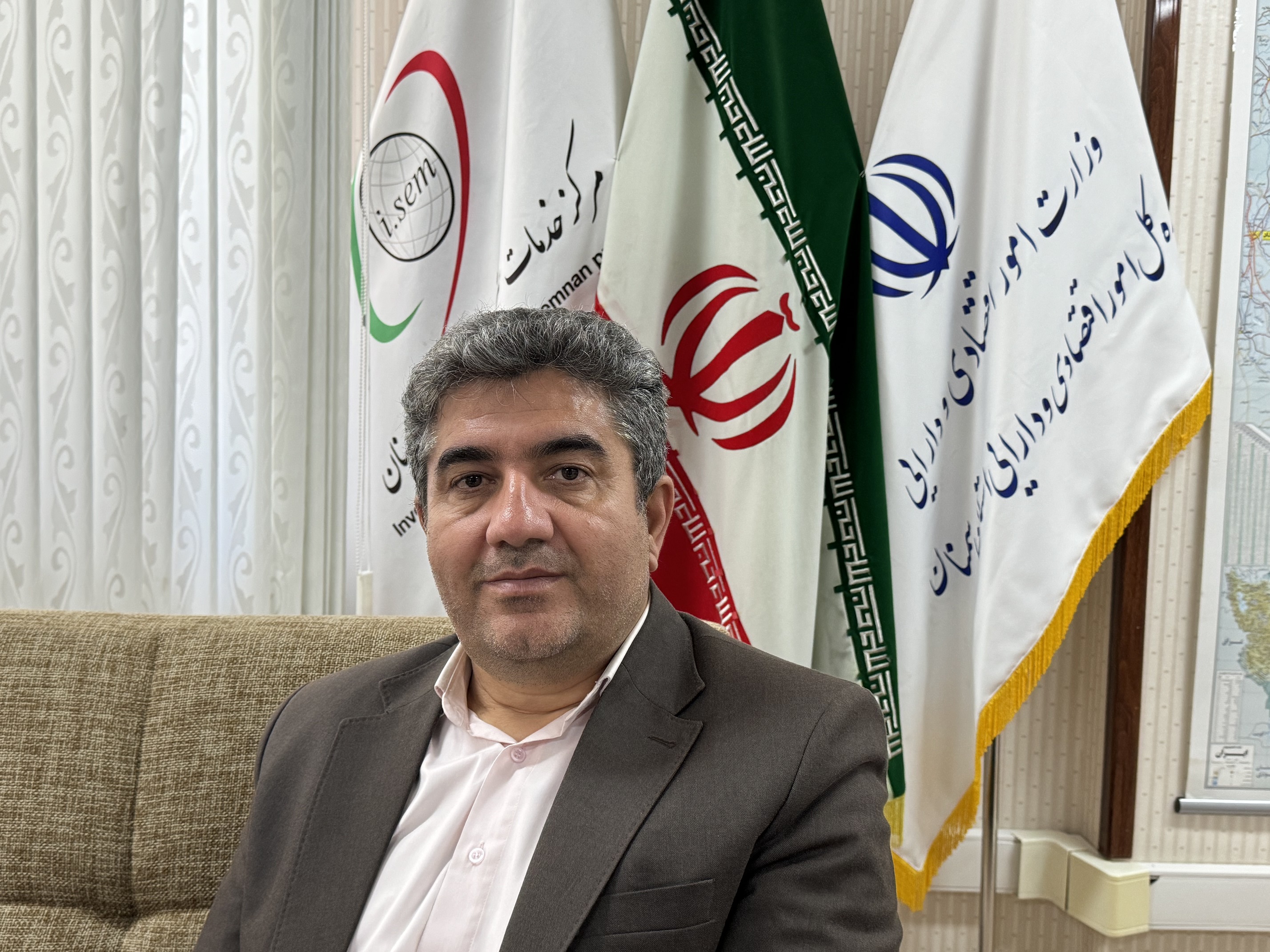 محمدرضا کاظمی نماینده وزیر و مدیر کل امور اقتصادی و دارایی استان سمنان منصوب شد